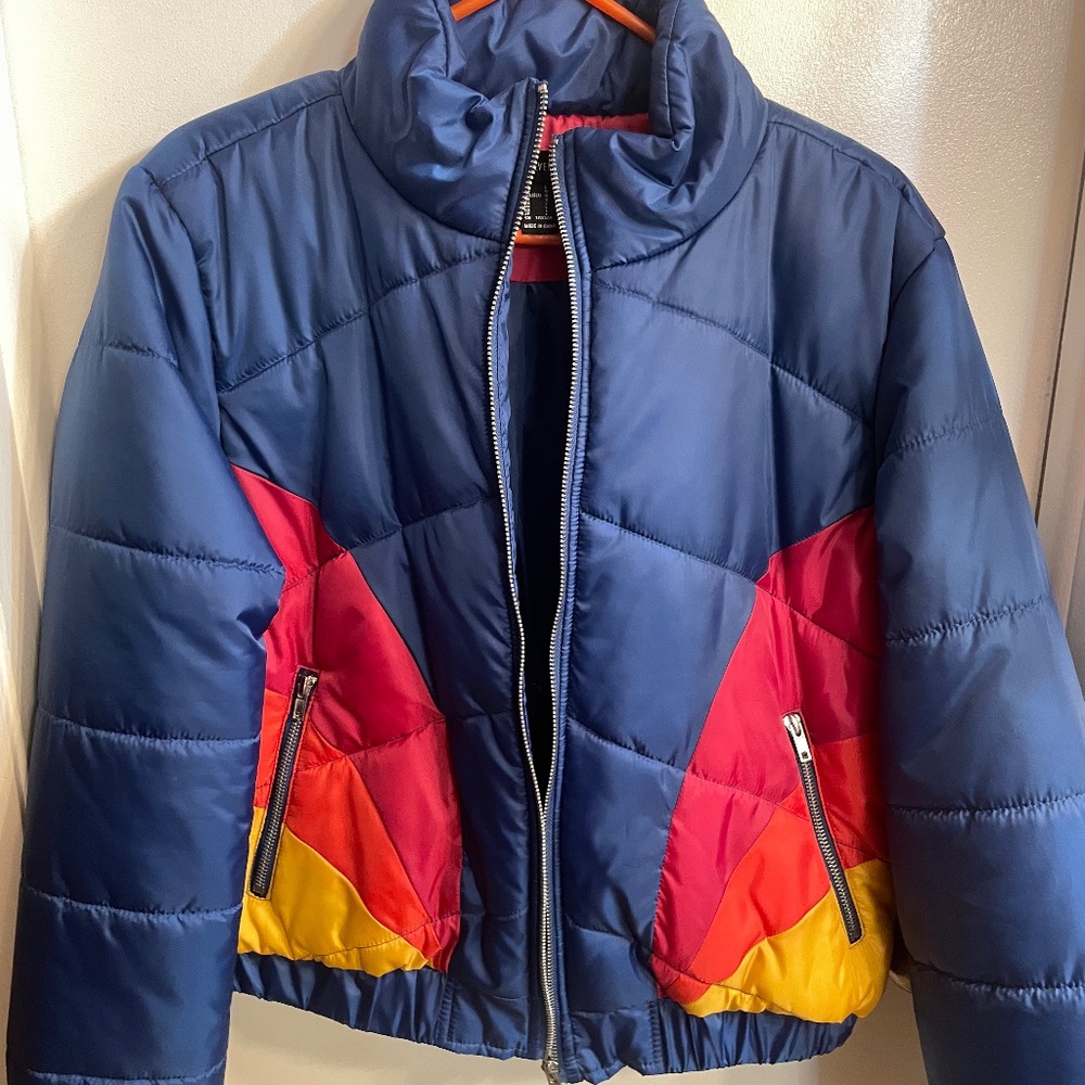 Never worn Forever 21 Colorblock Puffer Jacket Juniors L